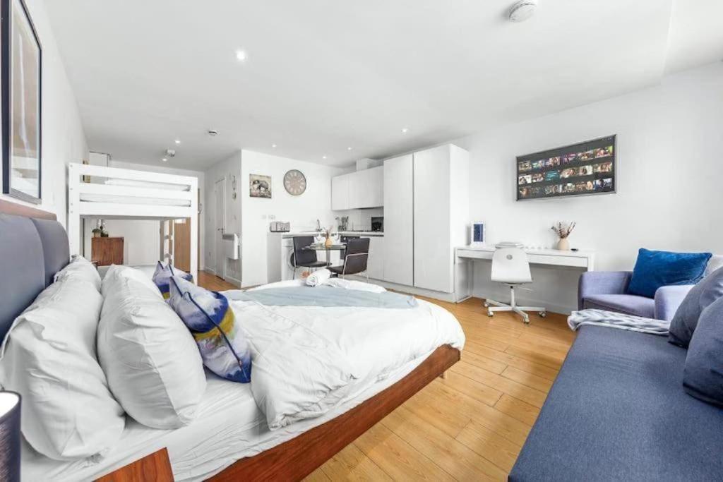 1 Bedroom Flat Piccadilly Sleep 7 In London Vr10 Exterior foto